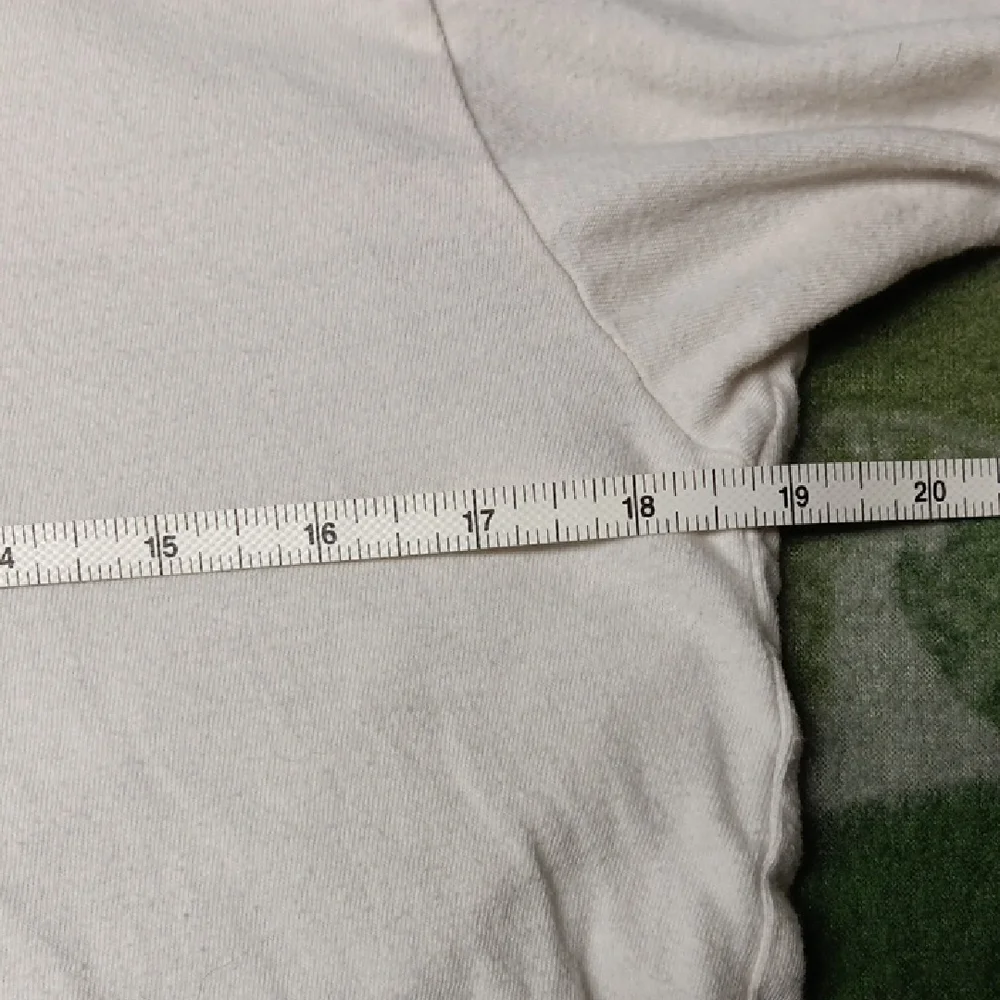 Rolling Stones Small Graphic Tee Iconic Design - Picture 4 of 5